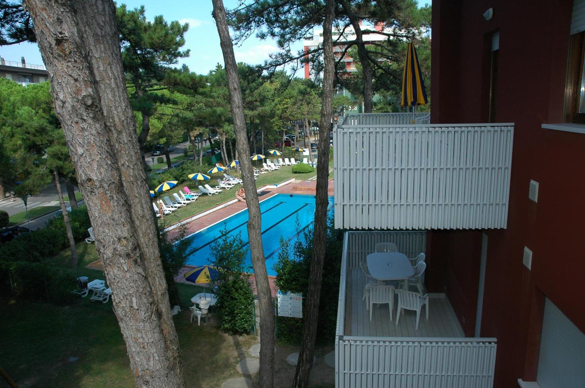 Appartamenti Vacanza Albatros Lignano Sabbiadoro Exterior photo